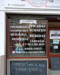 Ploteo de vidrieras con vinilo de corte